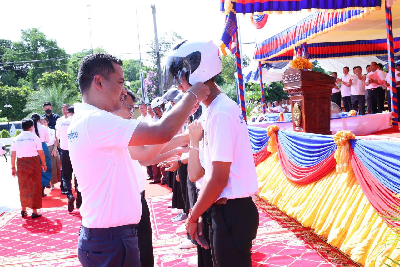 ទិវាសប្តាហ៍ជាតិសុវត្ថិភាពចរាចរណ៍ផ្លូវគោកលើកទី១៦